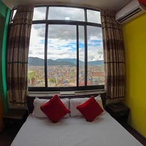 Om Hotel